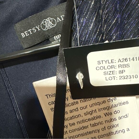 Revolve Betsy & Adam MAGGIE LONG PLEATED METALLIC V-NECK DRESS 8 Petite - Picture 8 of 8